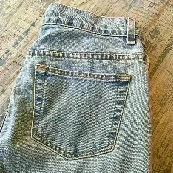 Boys Gap Bootcut Jeans, Light Wash Denim, size 12 regular, 31 inch inseam - Picture 4 of 8